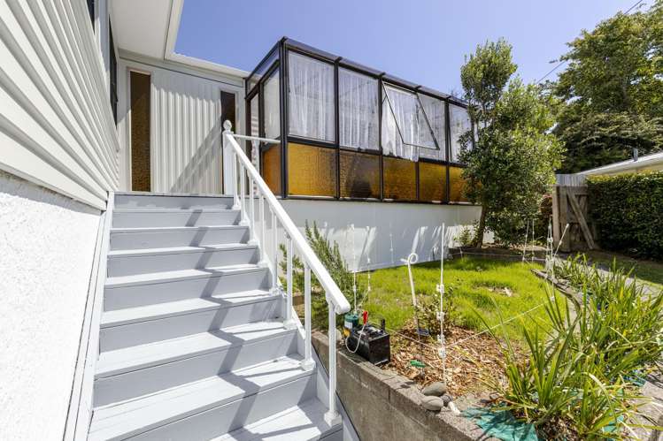 32 Beaumont Crescent Frankleigh Park_4