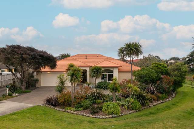 Raumati Beach Brick Haven