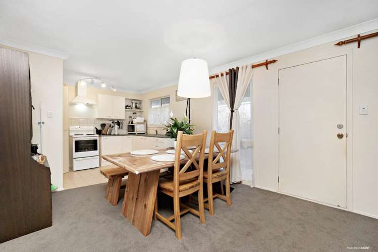 3242A Great North Road_3