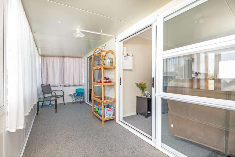 8 Hart Street Foxton Beach_15