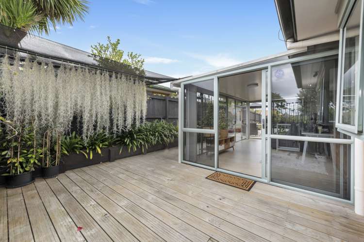 2 Eastland Road Flat Bush_15