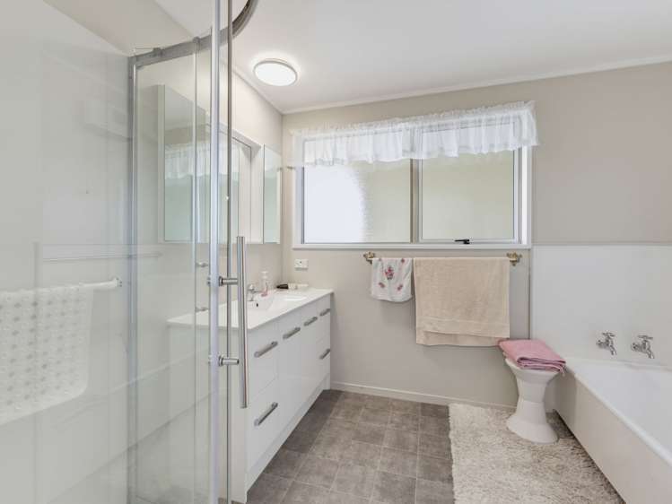 2 Ballantrae Place Gore_10