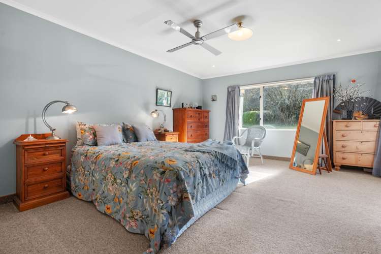 108 Willow Park Drive Opaki_12