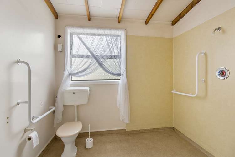 82 Avenue Road West End_10