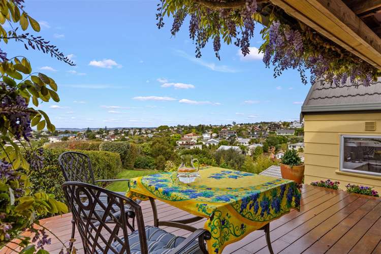 673 East Coast Road Browns Bay_32