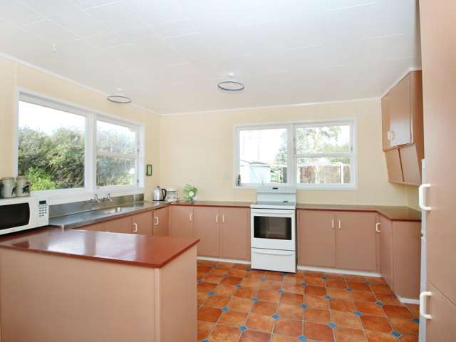 2110 State Highway 56 Longburn_1