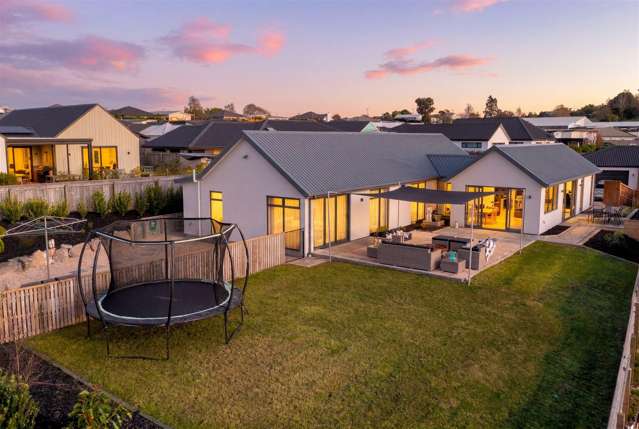 Intelligent Design, Exceptional Living on 961 sqm