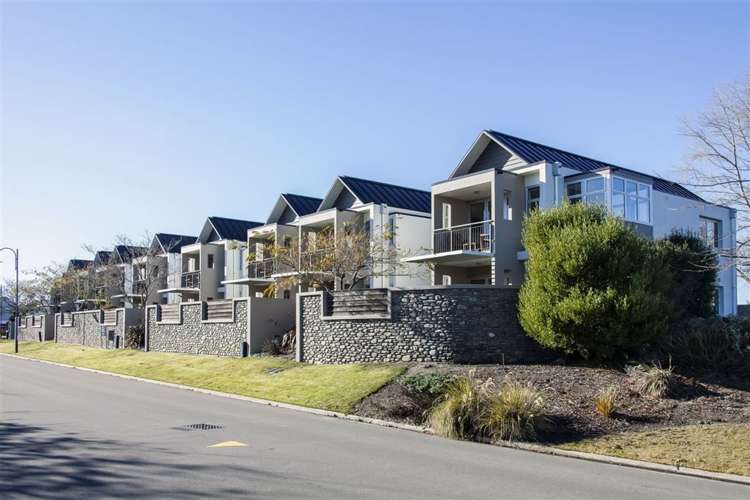 2/6 Harts Creek Lane Northwood_10