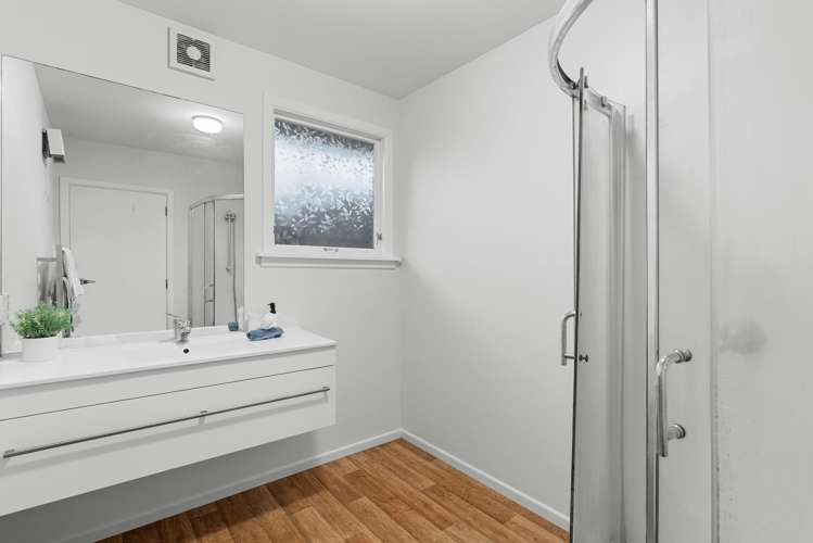 31 Lynfield Avenue Ilam_16