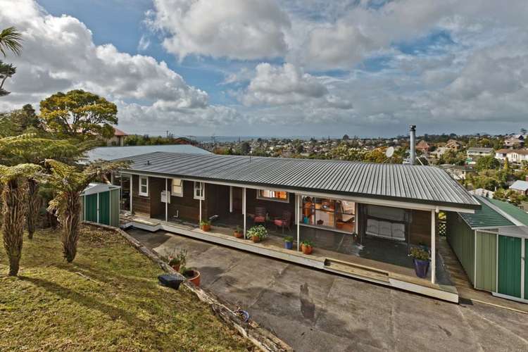 669 East Coast Road Browns Bay_29