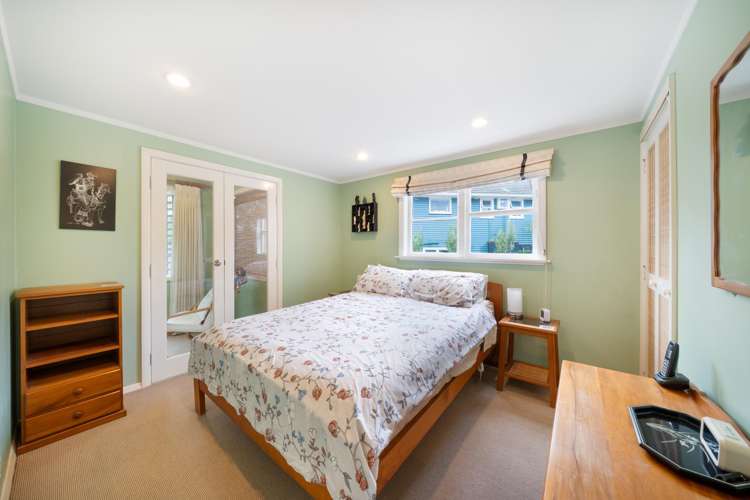 64 Taylor Terrace Tawa_13