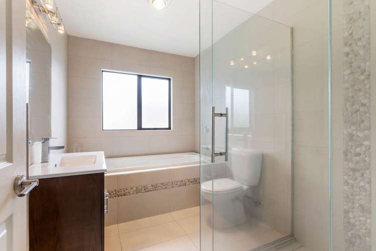 7 Lambir Place Fairview Heights_20