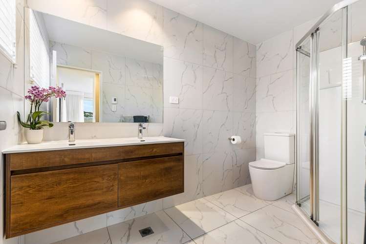 66 Arran Point Parade Orewa_14