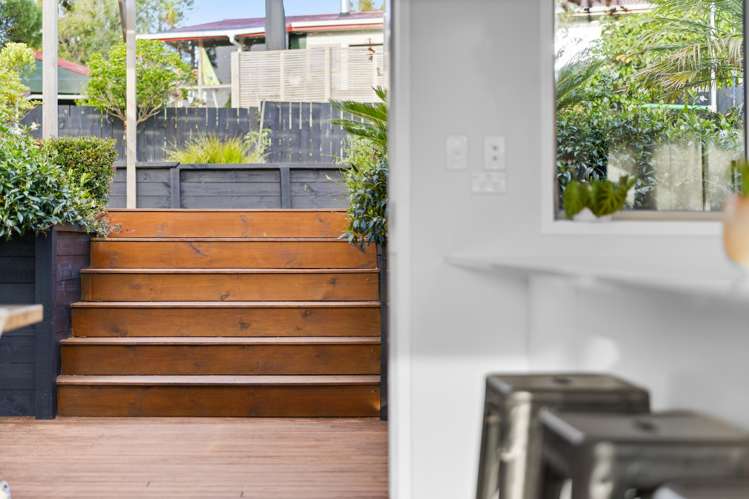 101 Waitakere Road Waitakere_35