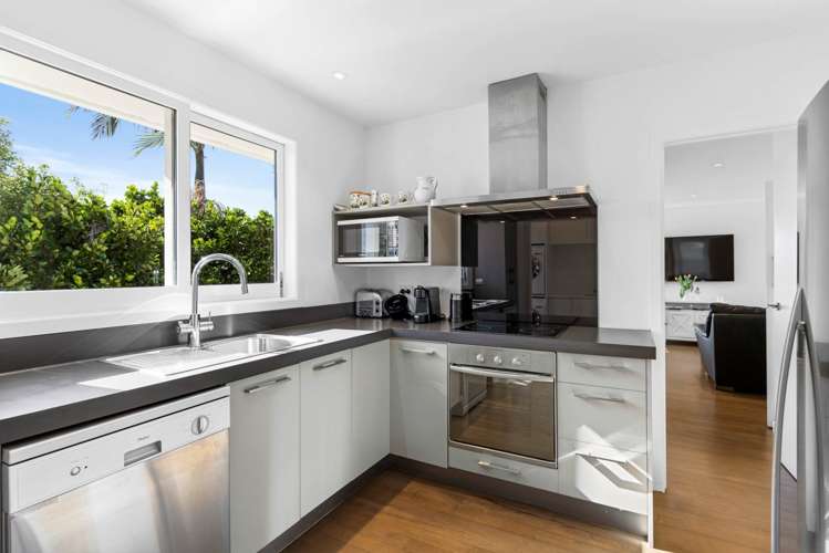 1/43 Raleigh Road Northcote_11