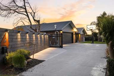 4 Sarah Court_1