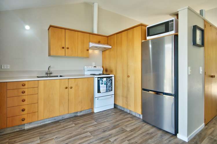 10a Caples Place Fernhill/Sunshine Bay_11