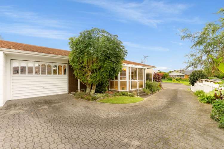 3A Benjamin Place Matua_3
