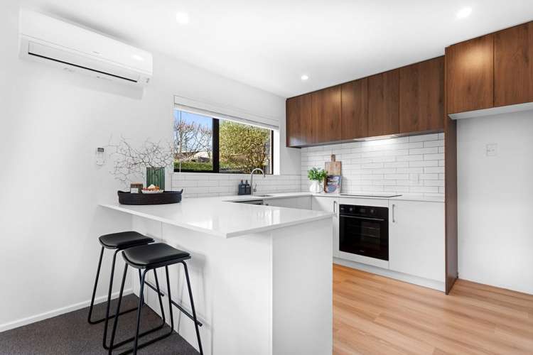 2/64 Searells Road Strowan_2