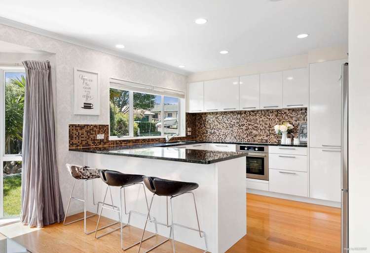 22 John Brooke Crescent East Tamaki Heights_1