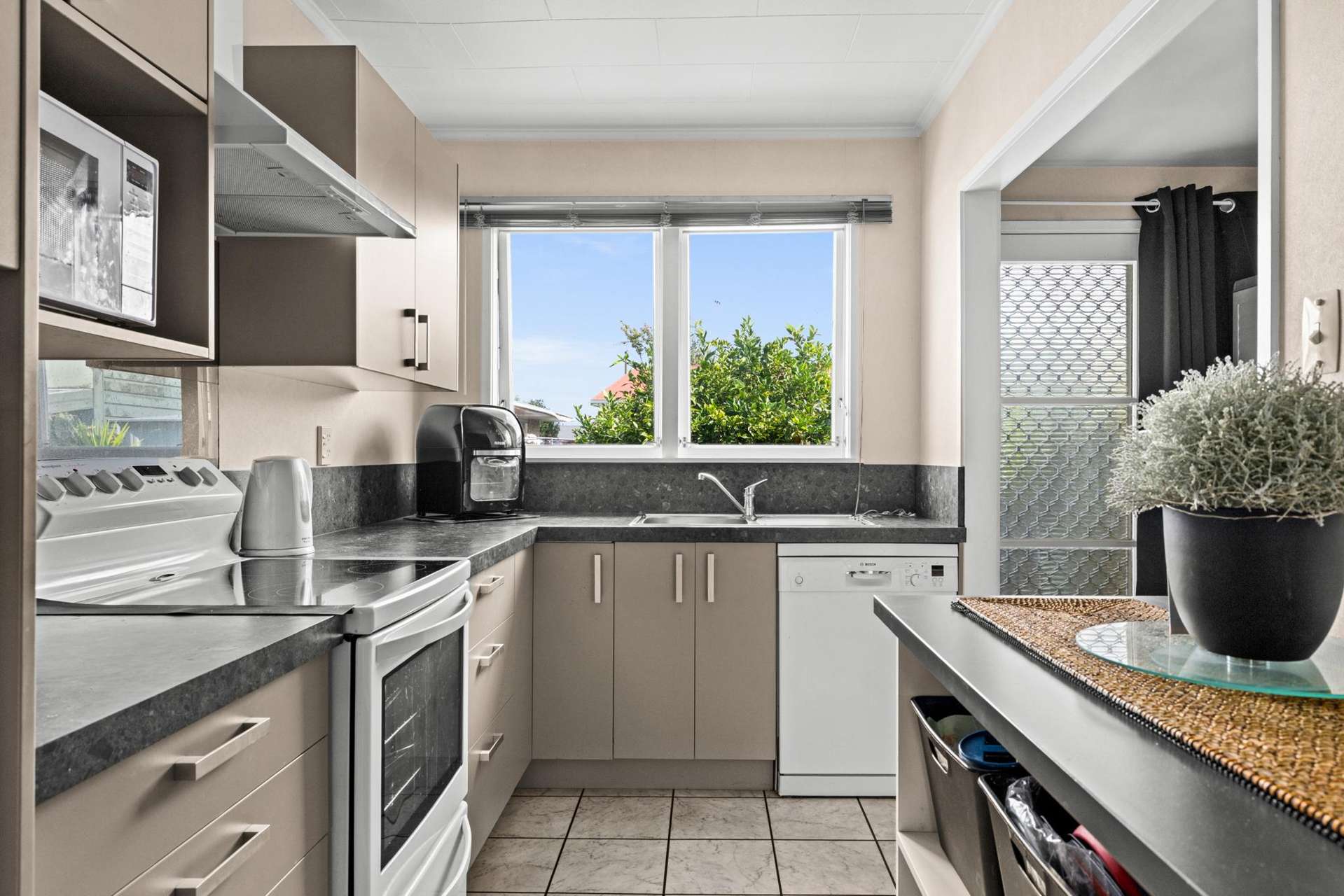 2/503 Maraekakaho Road Hastings_0