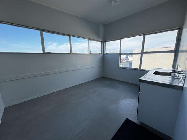 Unit A, 15 MacDonald Street Mount Maunganui_2