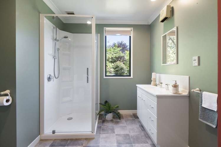 562 Turitea Road, RD 2 10930_12