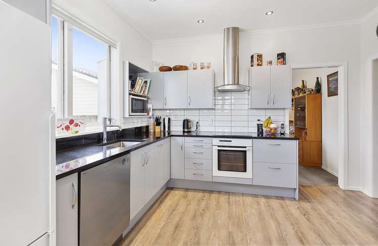 72 Devonshire Road Miramar_9