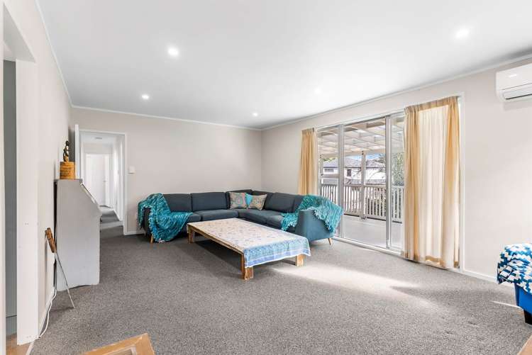 53 Sheridan Drive New Lynn_17