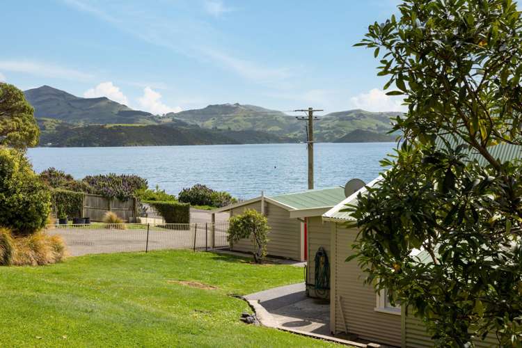 257 Beach Road Akaroa_5