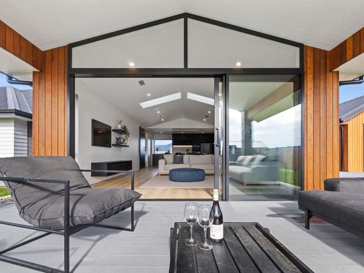 83 Sunline Drive Leamington_9