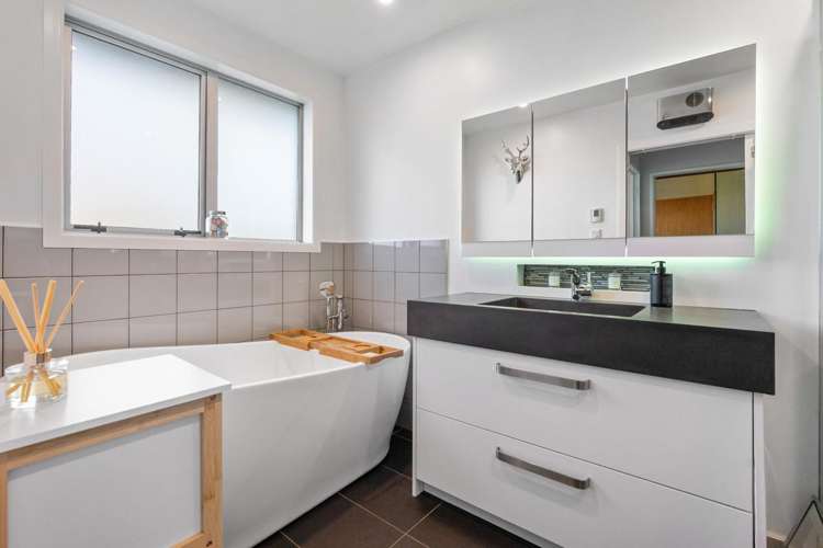27 Lynas Street Outram_12