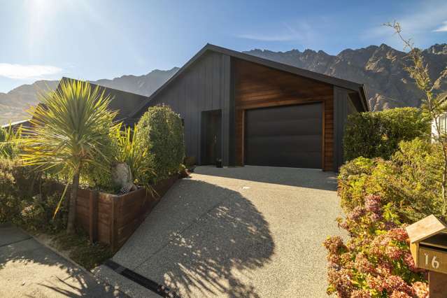 Stunning family home!