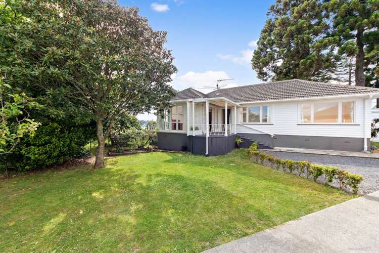 72 Cobham Crescent Kelston_10