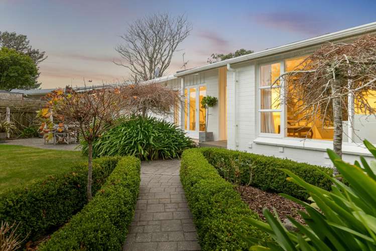 11 Chudleigh Grove Churton Park_30