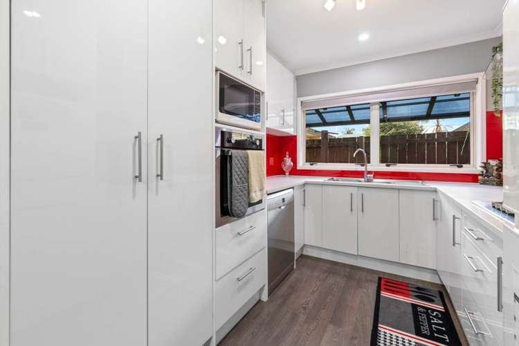 6a Ben Lora Place Mangere East_6