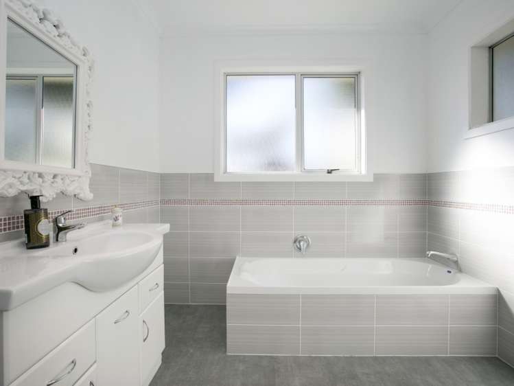 1/74 Rokino Road Hilltop_11