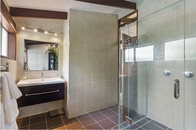 5 Wade Street Blockhouse Bay_13