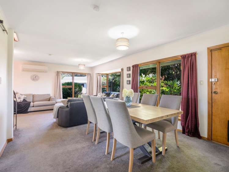 63 Moffat Drive Lincoln_13