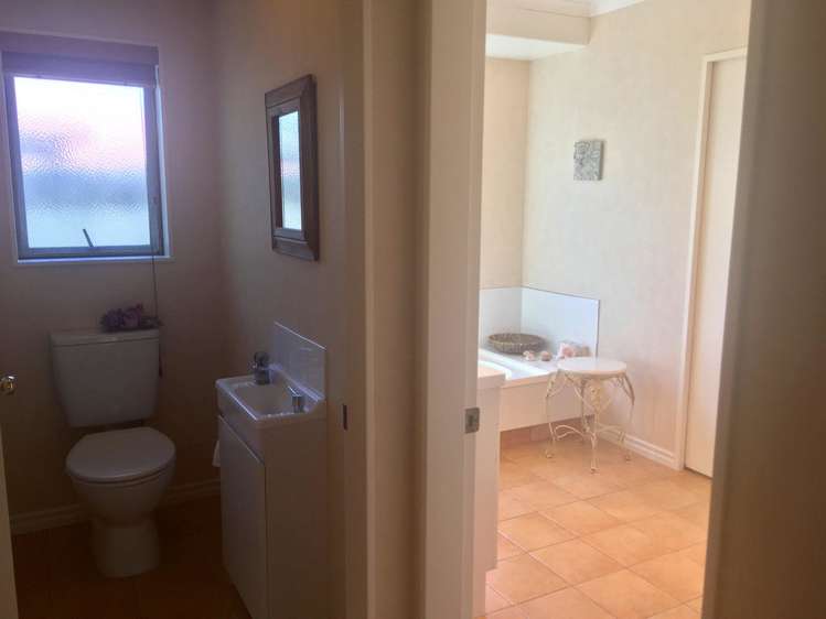 32 Katerini Grove Papamoa_6