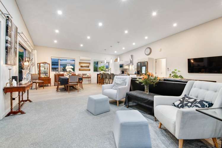 1037 Whangaparaoa Road Tindalls Beach_8