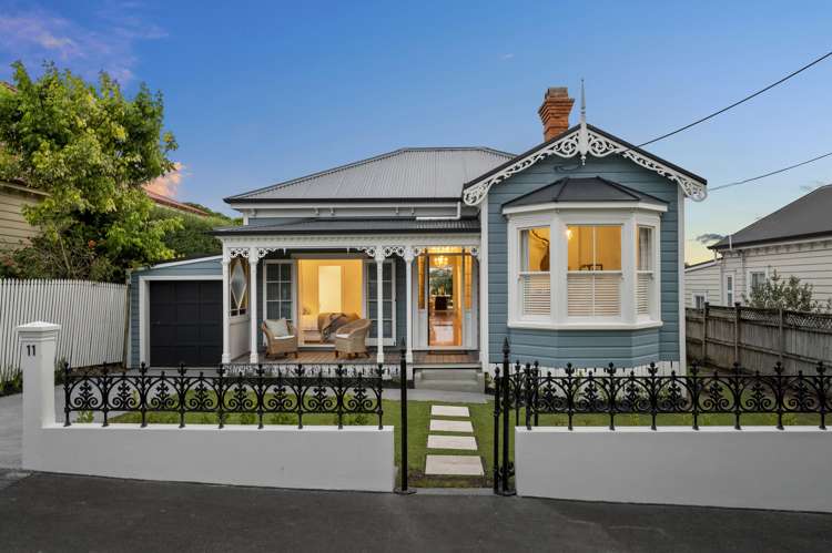 11 Ewen Alison Avenue Devonport_21