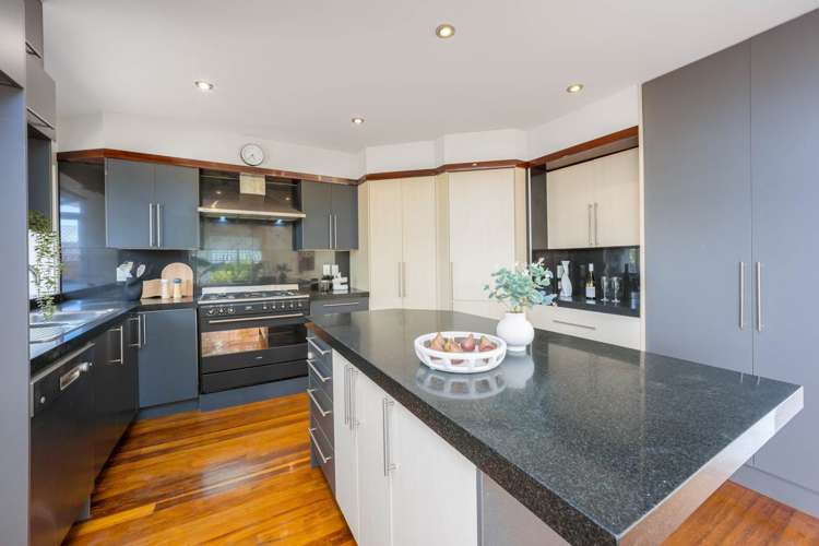 48 Lyons Avenue Murrays Bay_19