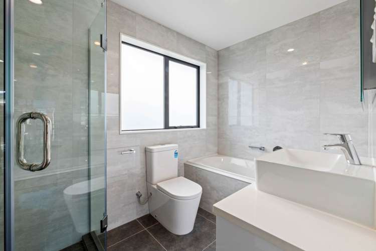 1 Ballyliffin Drive Flat Bush_14