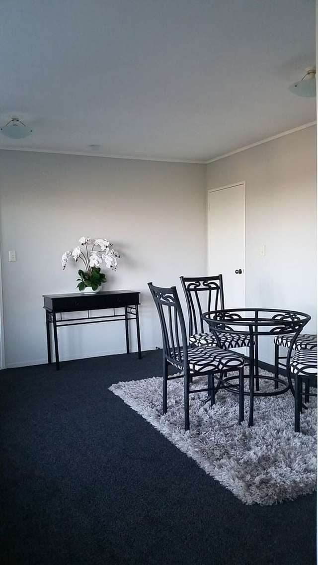 17A Kupari Place Totara Vale_2