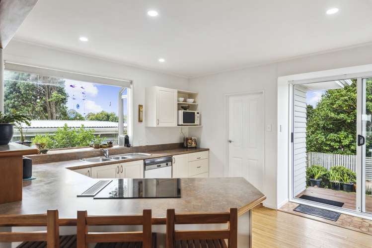 64 Alexander Road Raumati Beach_6