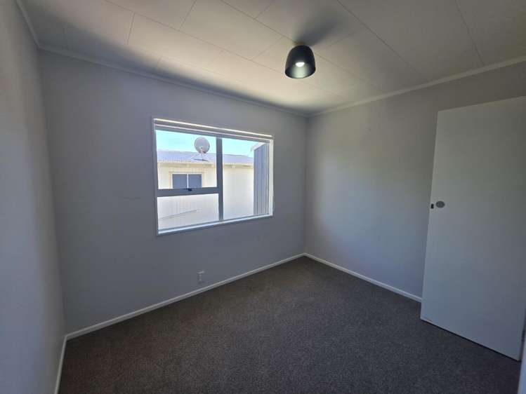 96 Karewa Parade 1131_10