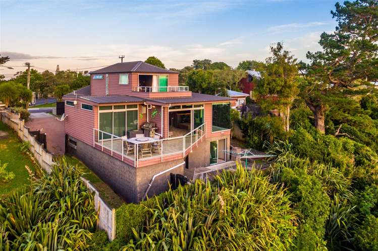 1 Lookout Drive Laingholm_24