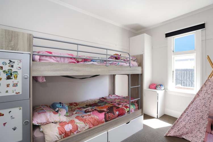 117 Creek Road Allenton_15