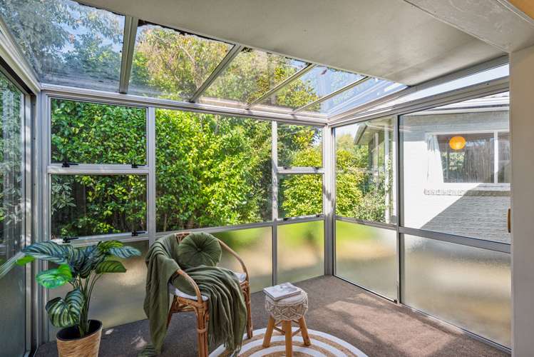 44 Menin Road Raumati South_27